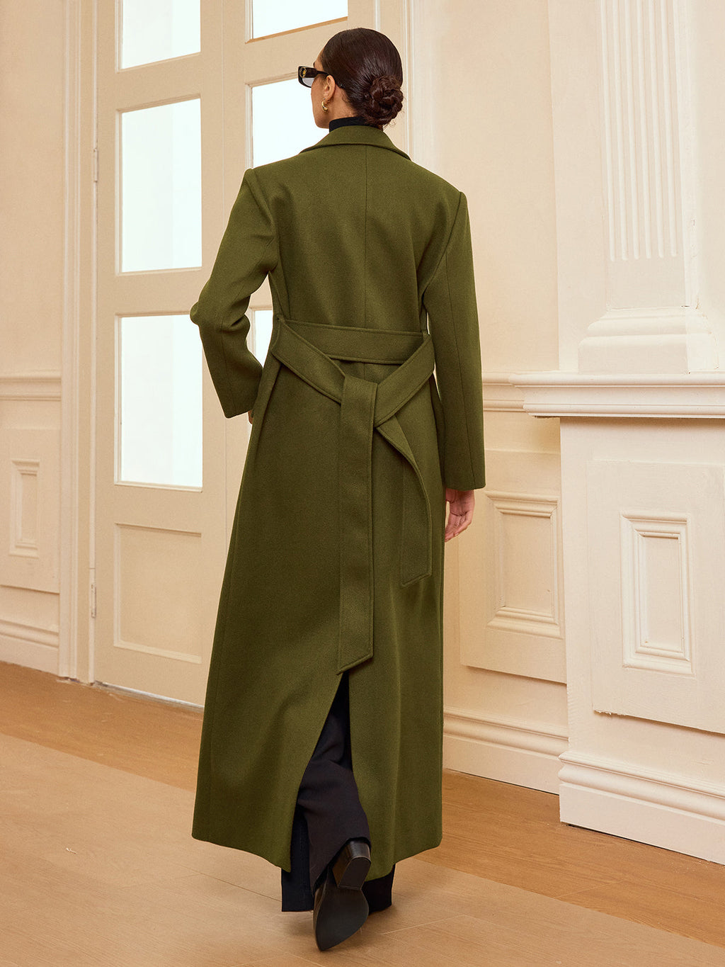 Elegant Double-Breasted Long Coat with Belted Design for Stylish Warmth
