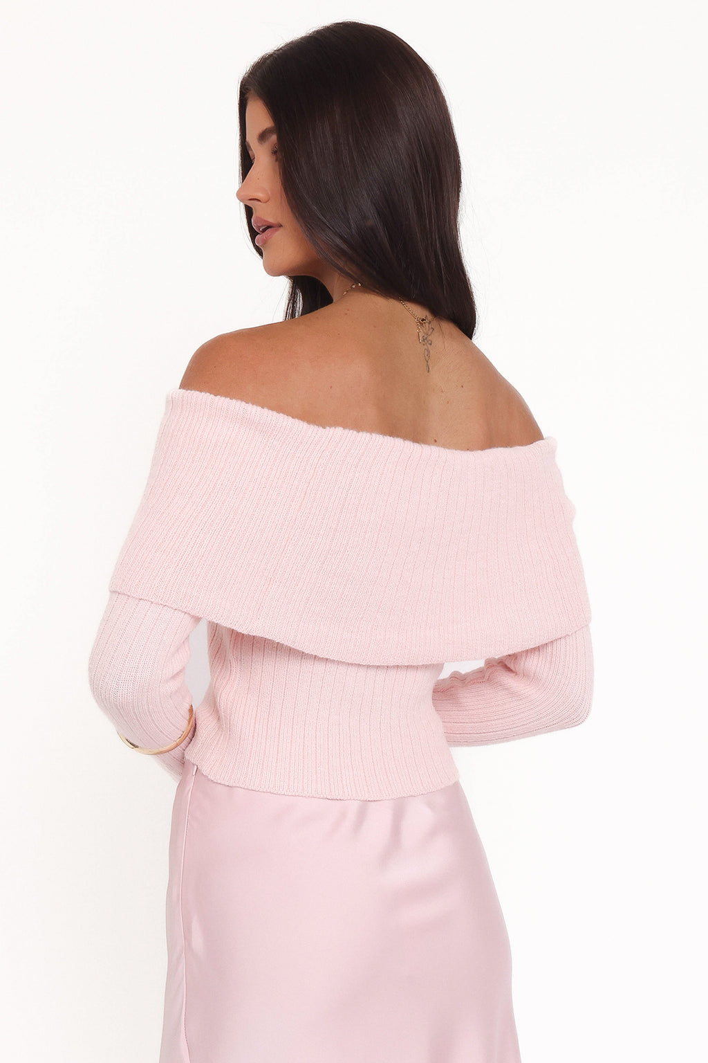 Emma | Charming Cozy Women's Sweater with Off Shoulder Design