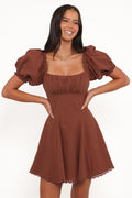 Mia | Chic Summer Mini Dress with Square Neckline and Lace Trim