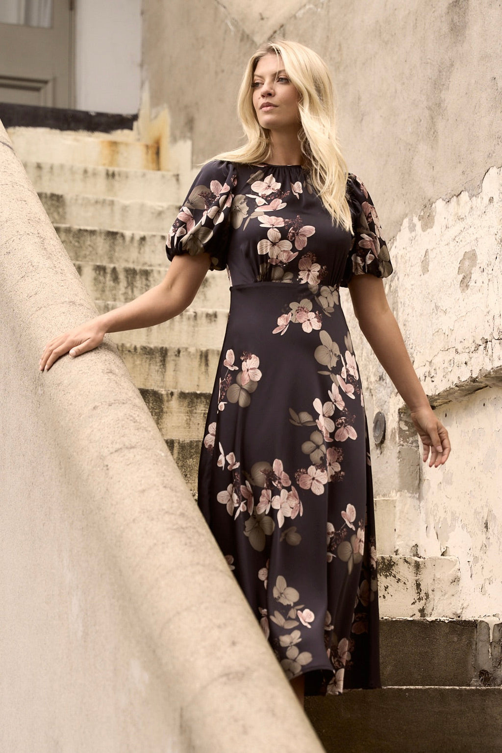 Mia | Elegant Floral Satin Maxi Dress