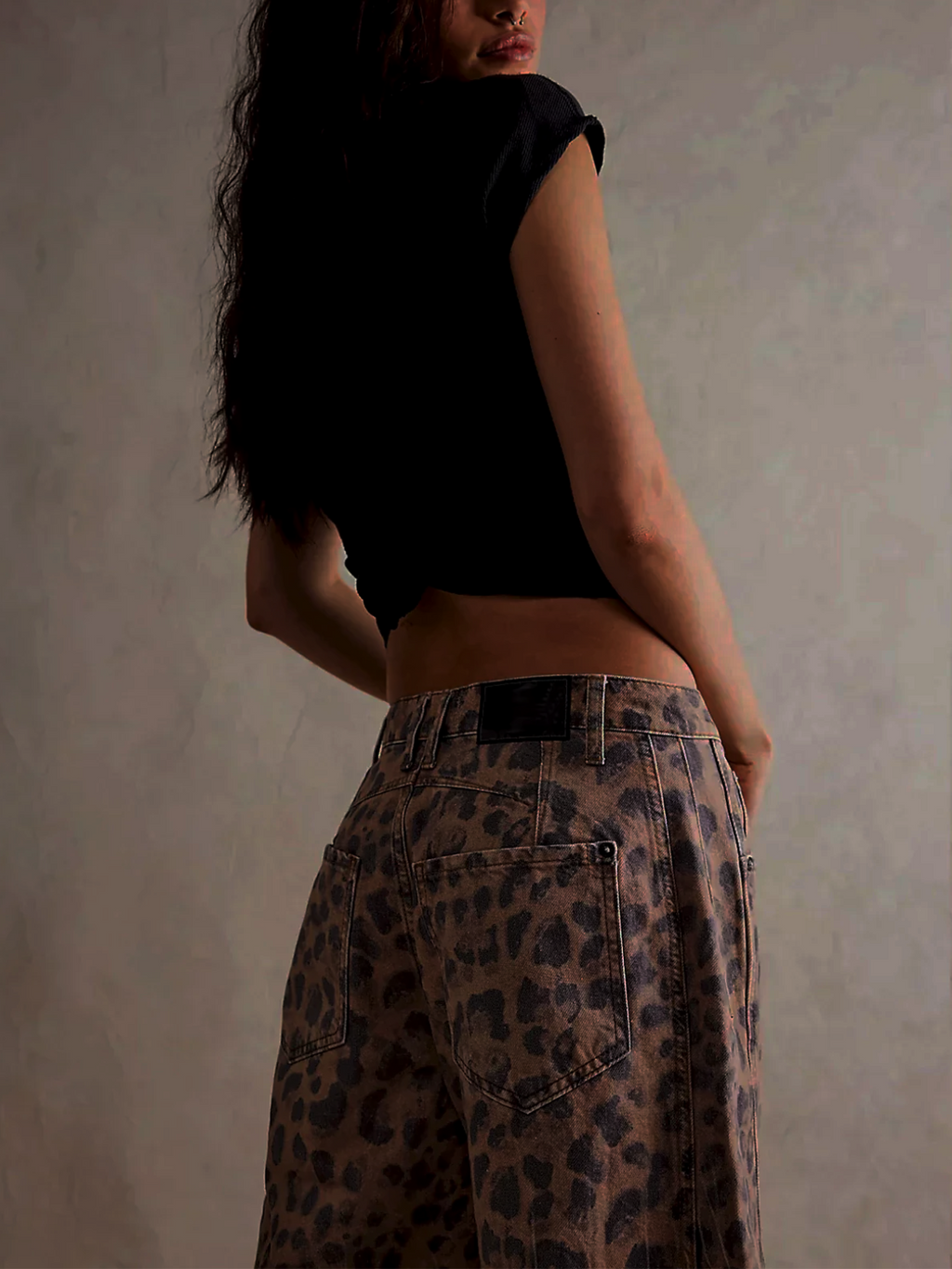 Sophie | Chic Wide Leg Womens Pants in Leopard Print
